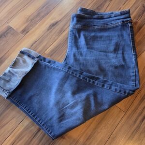 INC pull on straight leg Capri Jeans size 18